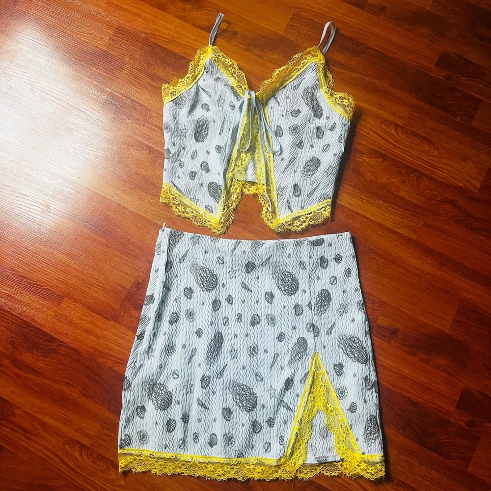 Cider Coastal Seashell Lace Trim Cami Top Mini Skirt 2 Piece Set - Picture 2 of 8